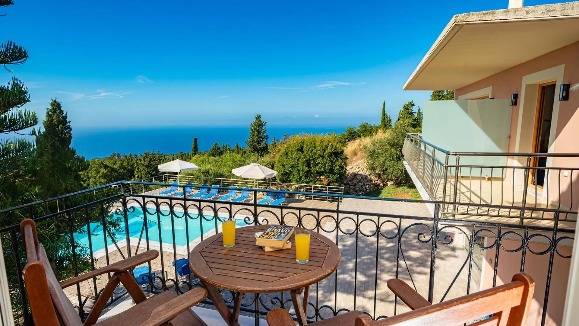Panoramic Sunset Apartment Kothreas