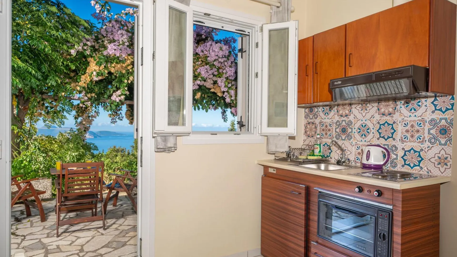 Panoramic Sunset Apartment Kothreas