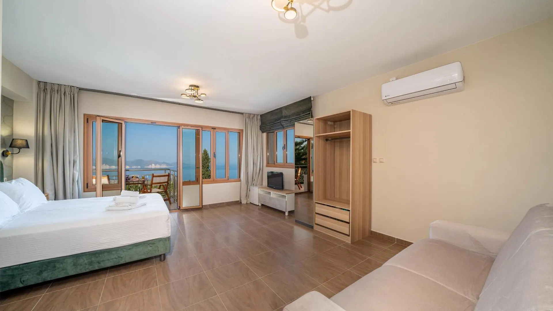Panoramic Sunset Apartment Kothreas